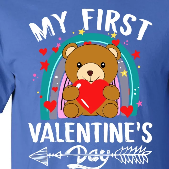 My First Valentine`s Day: Funny Love Bear Heart Gift Tall T-Shirt