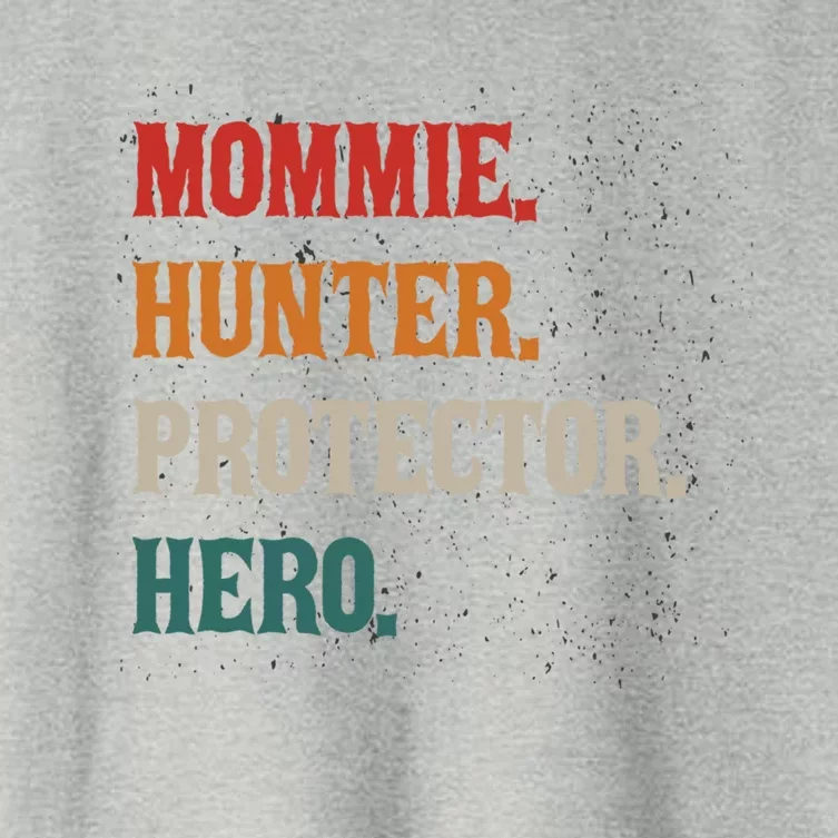 Mommie Hunter Protector Hero Mom Mama Hunting Gift Women's Crop Top Tee