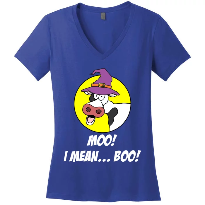 Moo I Mean Boo Cow With Witch Hat Funny Halloween Funny Gift Women's V-Neck T-Shirt