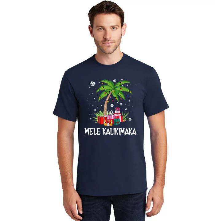 Mele Kalikimaka Christmas Lights Palm Tree Hawaiian Xmas Gift Tall T-Shirt