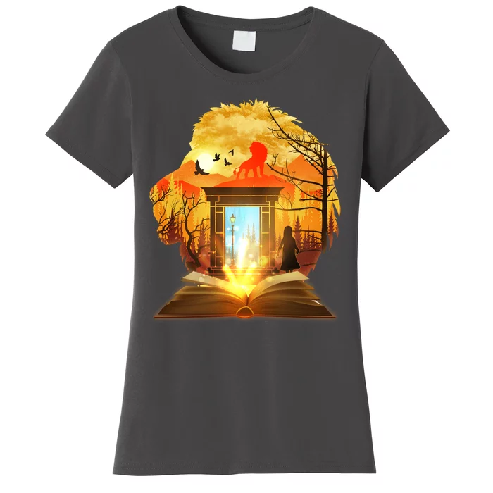 Magical Lion Book Reading Fan Women's T-Shirt