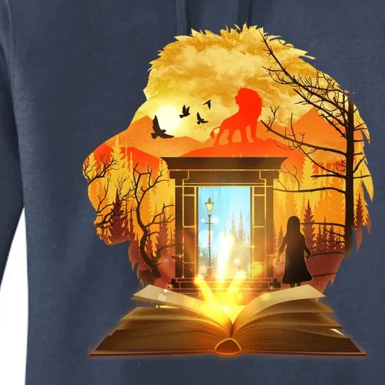 Magical Lion Book Reading Fan Women's Pullover Hoodie