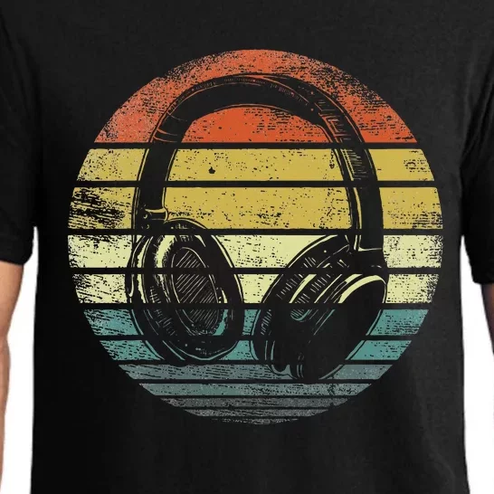 Music Lover Producer Dj Gifts Funny Retro Headphones Pajama Set