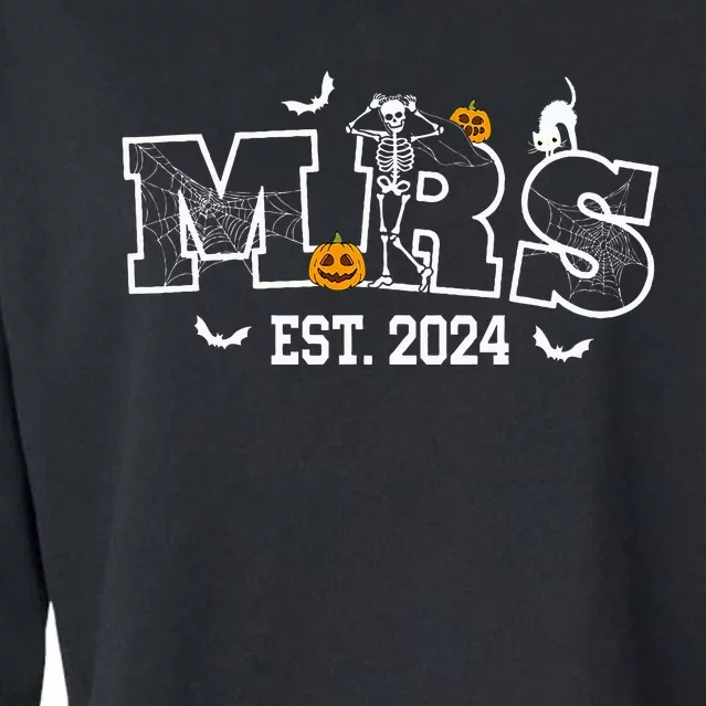 Mrs Mr 2024 Skeleton Couples Matching Wedding Halloween Cropped Pullover Crew