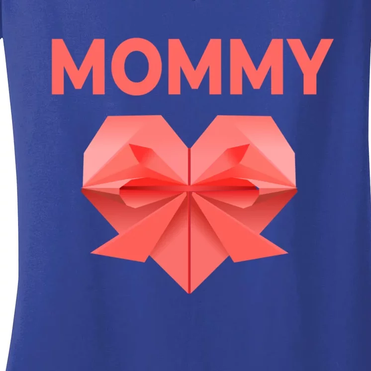 Mommy Mom Love Mommy Heart Thank You Mother's Day Gift Women's V-Neck T-Shirt