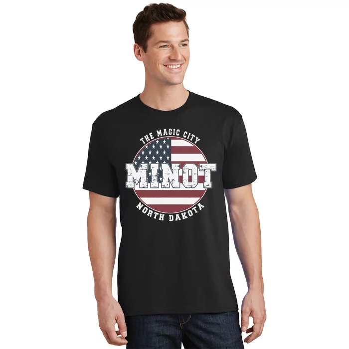 Minot North Dakota Vintage American Flag T-Shirt