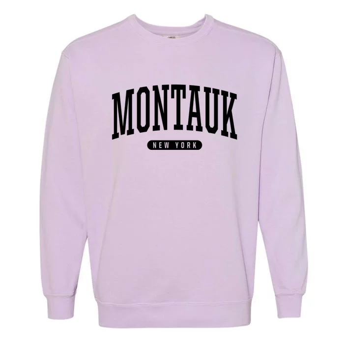 Montauk New York Souvenirs College Style Montauk New York Souvenir Garment-Dyed Sweatshirt