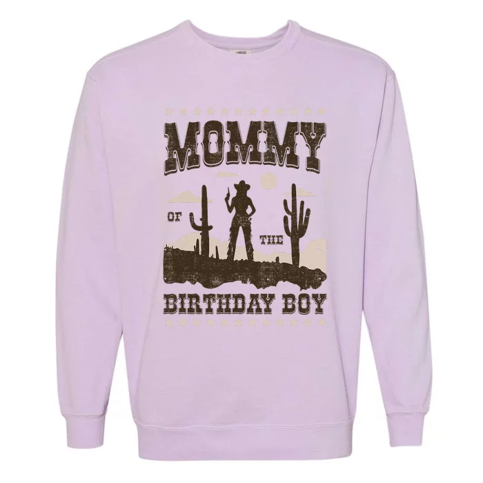 Mommy Of The Birthday Cow Howdy Birthday Party Gift Garment-Dyed Sweatshirt