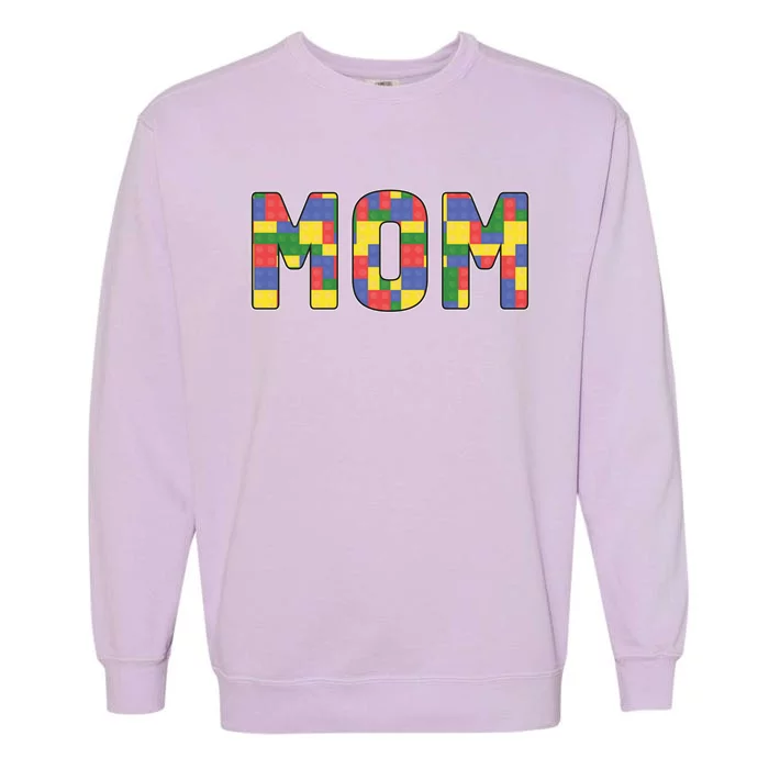 Mom Parents Brick Master Builder Building Blocks Set Family Funny Gift Garment-Dyed Sweatshirt