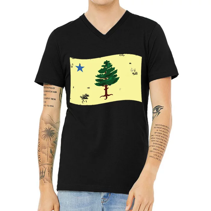 Maine Pine Tree Flag 1901 First State Flag V-Neck T-Shirt