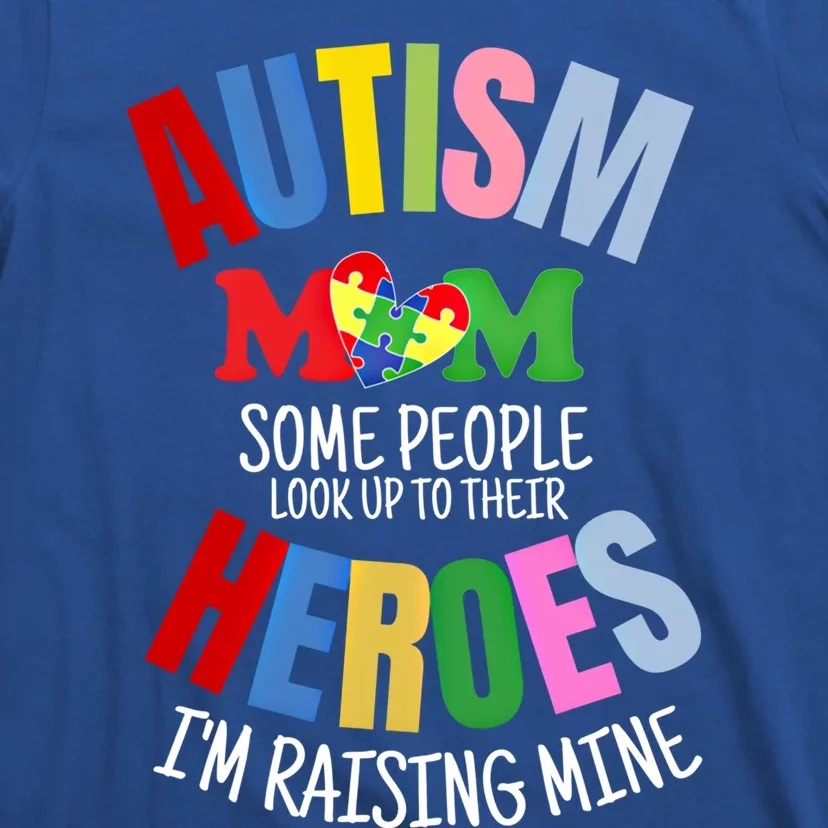 Mom Raising Hero Puzzle Heart Autism Awareness Mothers Day Gift T-Shirt