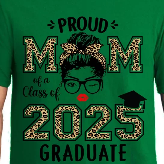 Mom Senior 2025 Proud Mom Of A Class Of 2025 Graduate Gift Pajama Set