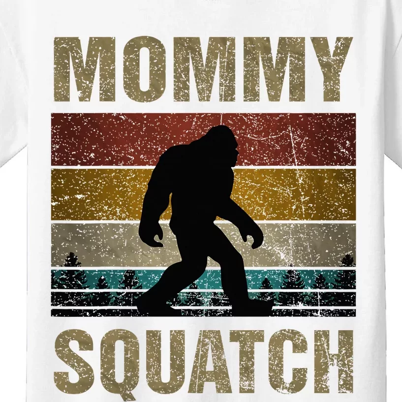 Mommy Squatch Bigfoot Mommy Sasquatch Yeti Family Kids T-Shirt