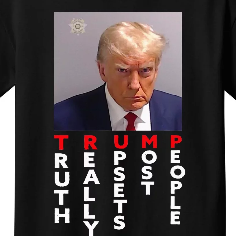 Mug Shot Trump Never Surrender Pro Trump Kids T-Shirt