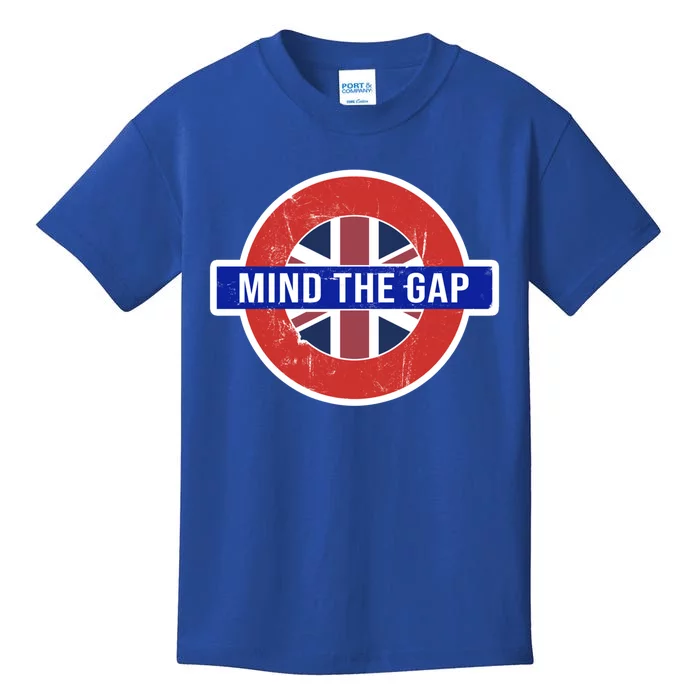 Mind The Gap Great London Vacation Tourist / Travel Gift Kids T-Shirt