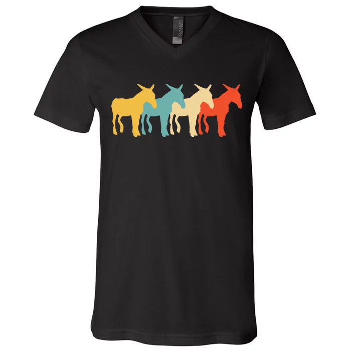 Mule Vintage Retro Donkey Horse Hybrid Lover 60s 70s Gift V-Neck T-Shirt