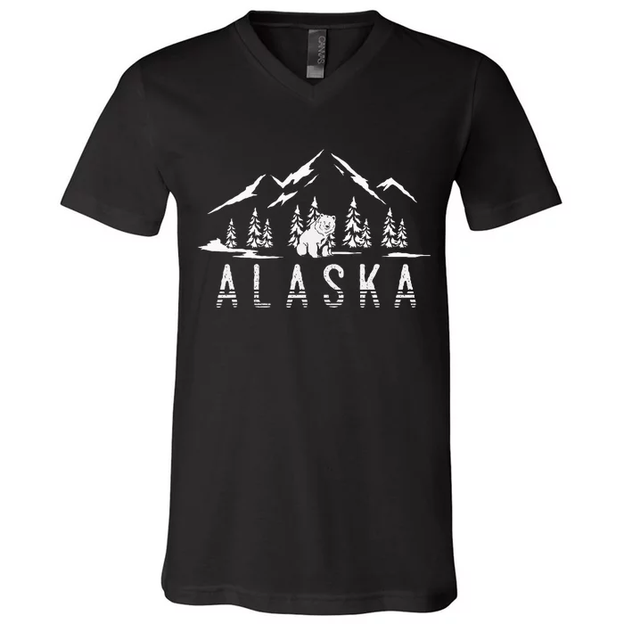 Mountain Wildlife Animal Alaskan Bear Nature Alaska V-Neck T-Shirt