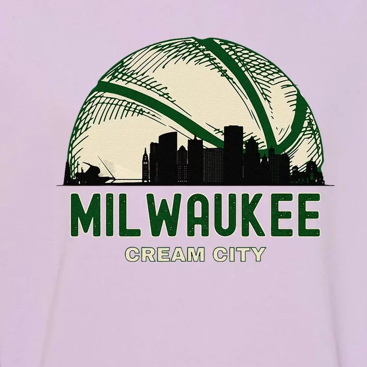 Milwaukee Wisconsin Cream City Skyline Retro Basketball Garment-Dyed Sweatshirt