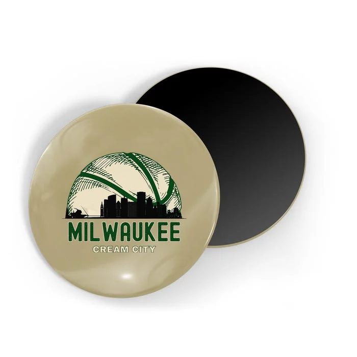 Milwaukee Wisconsin Cream City Skyline Retro Basketball Magnet