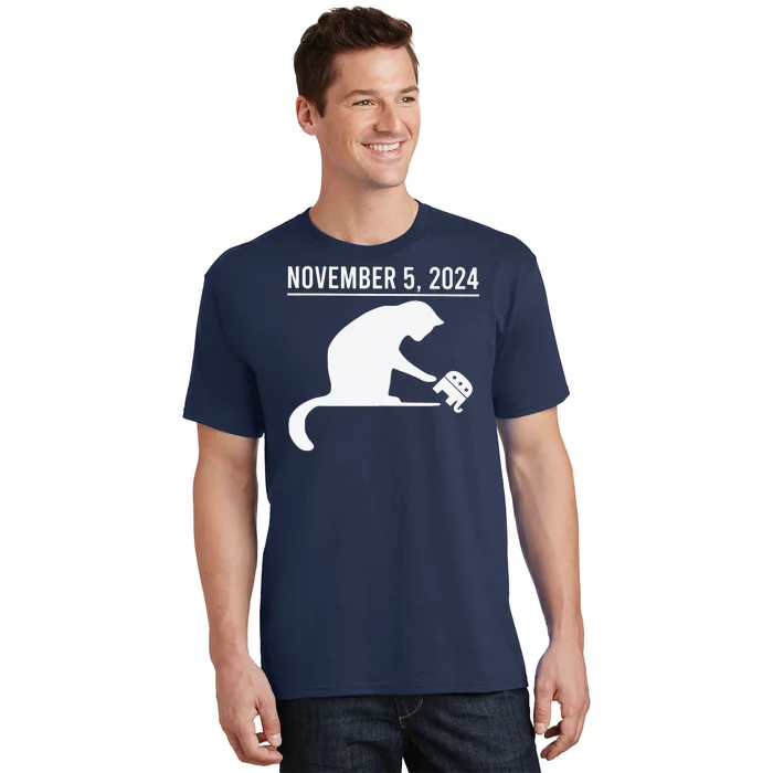 November 5th 2024 Political Big Cat Small Elephant T-Shirt