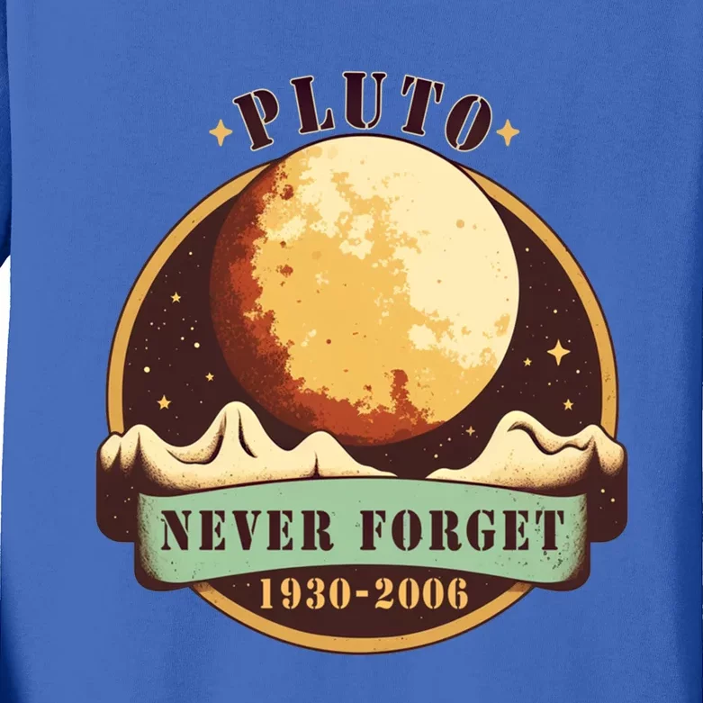 Never Forget Pluto Cute Gift Retro Style Funny Space Science Gift Kids Long Sleeve Shirt