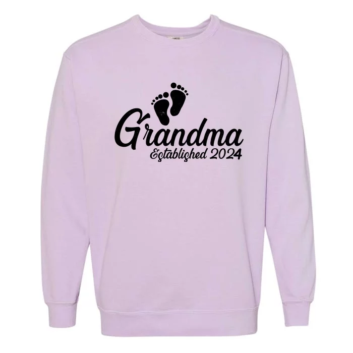 New Grandma Established 2024 Family Garment-Dyed Sweatshirt