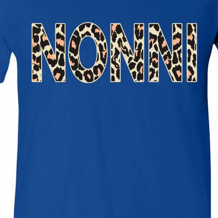 Nonni Leopard Print For Grandma Mom Mimi Or Nonna Cute Gift V-Neck T-Shirt