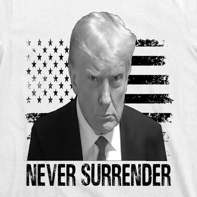 Never Surrender Trump Mug Shot 2024 T-Shirt