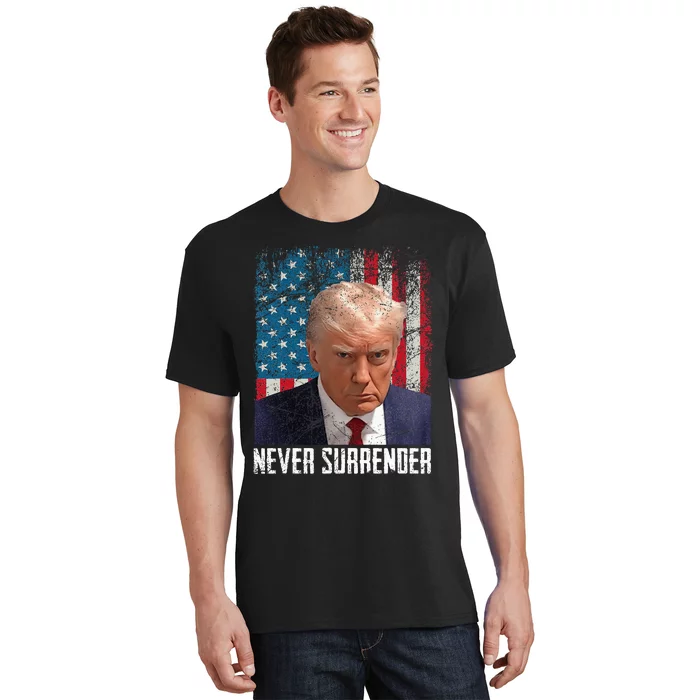 Never Surrender Trump Mug Shot 2024 President American Flag T-Shirt