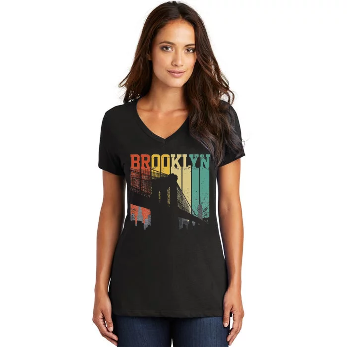 New York City Brooklyn Bridge Vintage Retro Skyline Nyc Ny Women's V-Neck T-Shirt