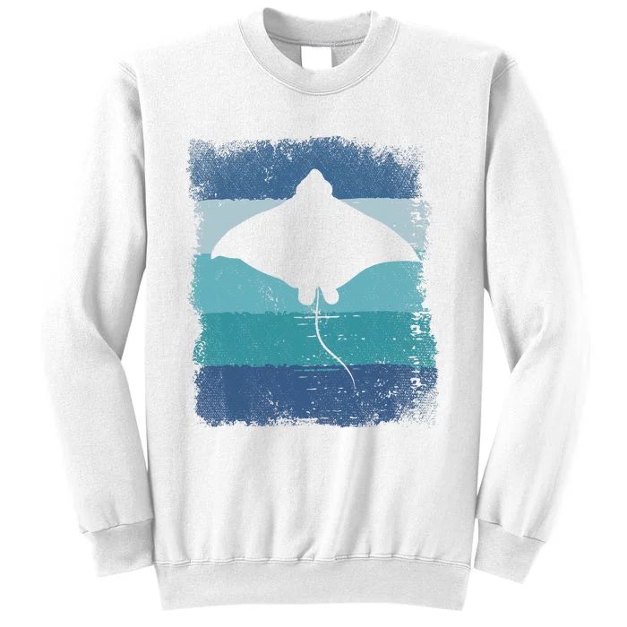 Ocean Animal Scuba Diving Stingray Retro Manta Ray Sweatshirt