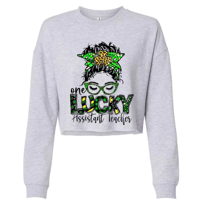 One Lucky Assistant Teacher St Patrick Day Teacher Love Cute Gift Cropped Pullover Crew