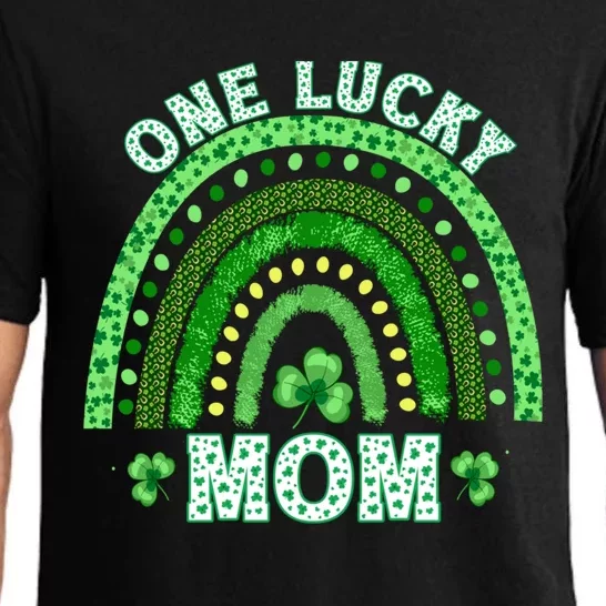 One Lucky Mom St Patrick’S Day Shamrock Rainbow Mom Leopard Cute Gift Pajama Set