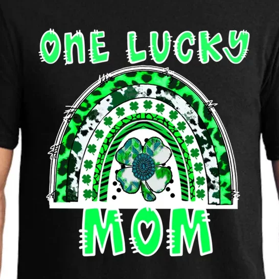 One Lucky Mom Good Luck Green Rainbow Shamrock Leopard Gift Pajama Set