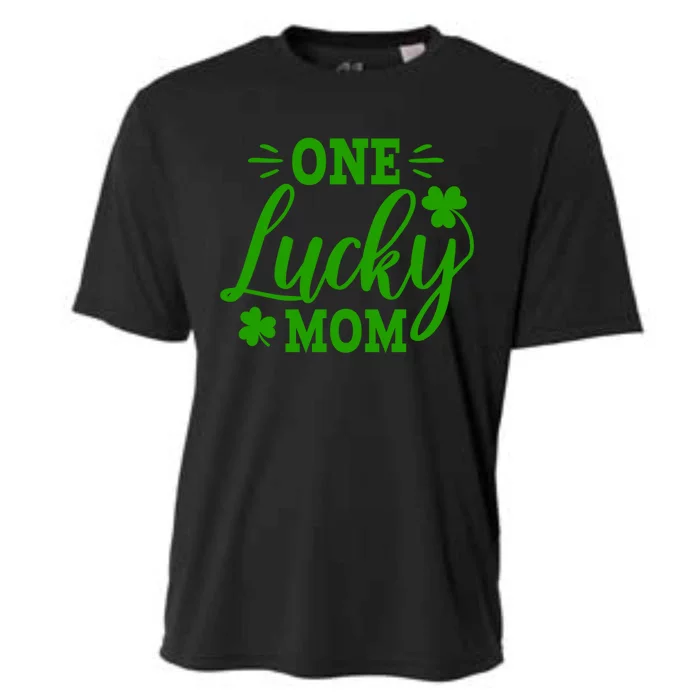 One Lucky Mom Mother’s Day St Patrick’s Day Proud Mom Cute Gift Cooling Performance Crew T-Shirt