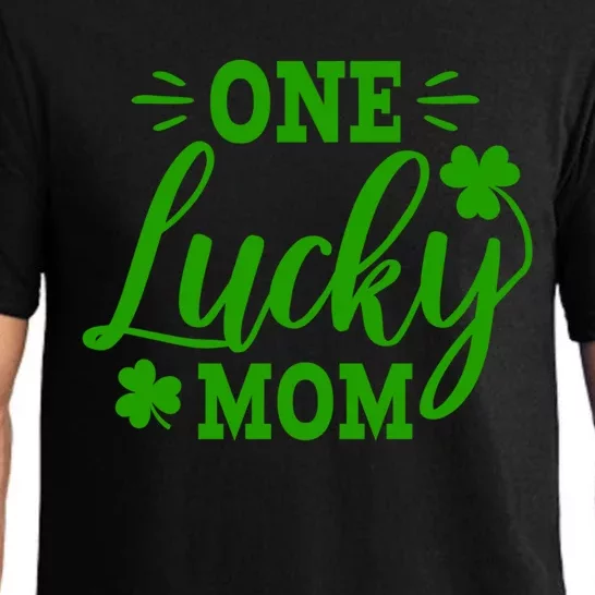 One Lucky Mom Mother’s Day St Patrick’s Day Proud Mom Cute Gift Pajama Set