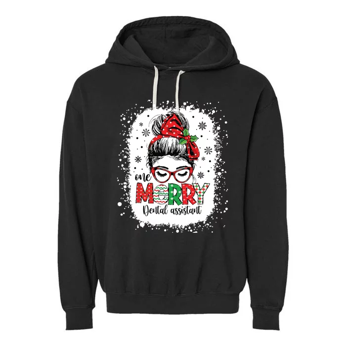 One Merry Dental Assistant Messy Bun Dental Nurse Christmas Garment-Dyed Fleece Hoodie