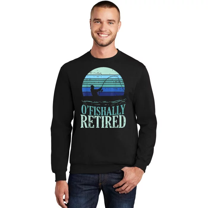 Ofishally Retired Fishing Retro Retirement Dad Gift Sweatshirt