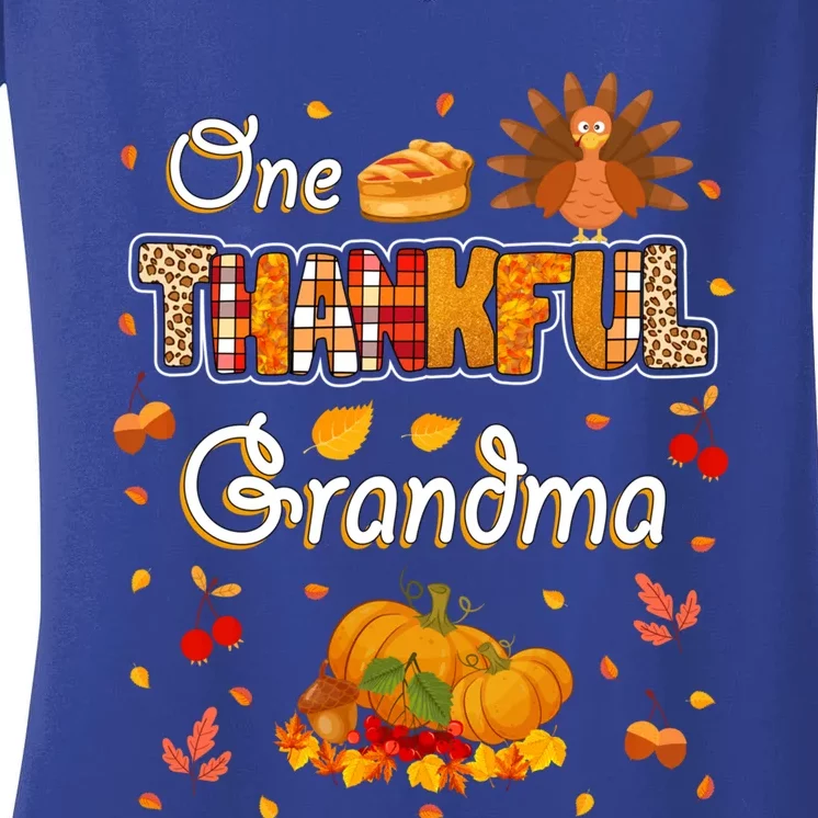 One Thankful Grandma Fall Leaves Autumn Grandma Thanksgiving Gift Women's V-Neck T-Shirt