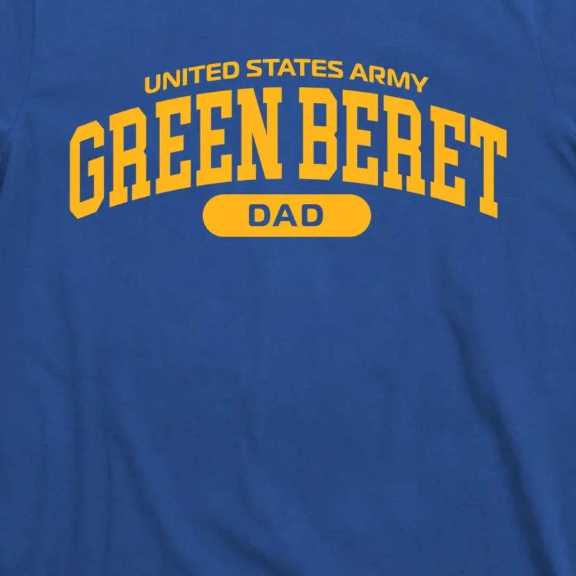 Proud Army Green Beret Dad Cute Gift T-Shirt