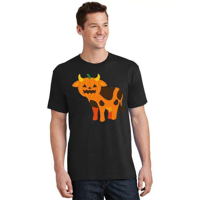 Pumpkin Cow Cute Farm Animal Design T-Shirt