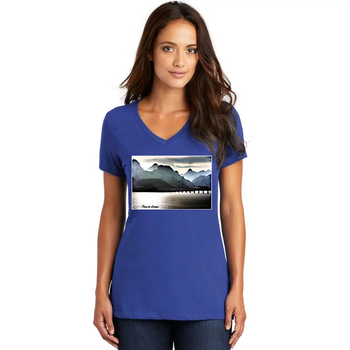 Picos De Europa Beautiful Earth Land And Sea Scapes Gift Women's V-Neck T-Shirt