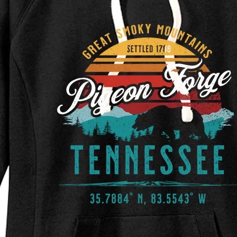 Pigeon Forge Tennessee Great Smoky Mountains Bear Retro Sun Meaningful Gift Women's Fleece Hoodie