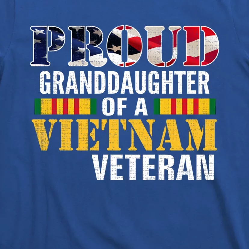 Proud Granddaughter Of A Vietnam Veteran Gift Veteran Day Great Gift T-Shirt