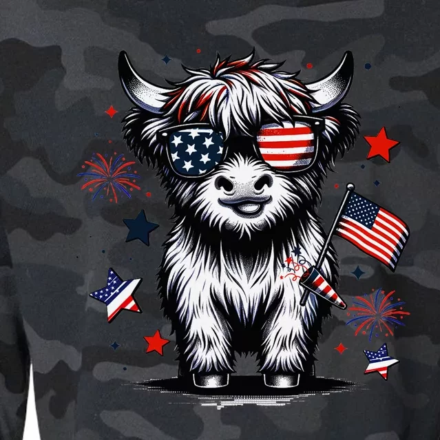 Patriotic Highland Cow 4th Of July Design Cropped Pullover Crew