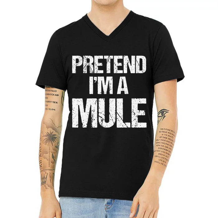 Pretend I'm A Bat Funny Lazy Halloween Costume V-Neck T-Shirt