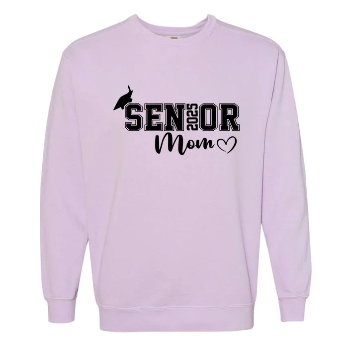 Proud Mom Cute Heart Graduate Senior 2025 Graduation Gift Garment-Dyed Sweatshirt