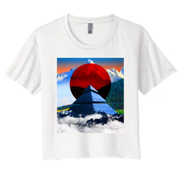 Pyramid Mountain Landscape Art Women's Crop Top Tee