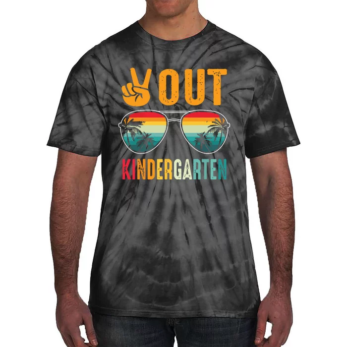 Peace Out Kindergarten Retro Graduation Last Day Of School Tie-Dye T-Shirt