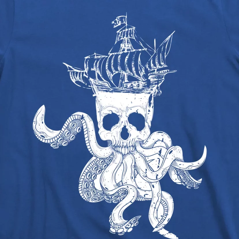 Pirate Ship Octopus Buccaneer Crossed Bones Freebooter Skull Gift T-Shirt